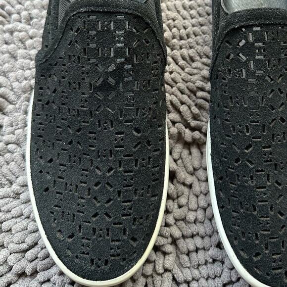 Joie Huxley Skate Sneaker size US 8 Black Laser Cut Suede Slip-on Platform - Picture 5 of 9